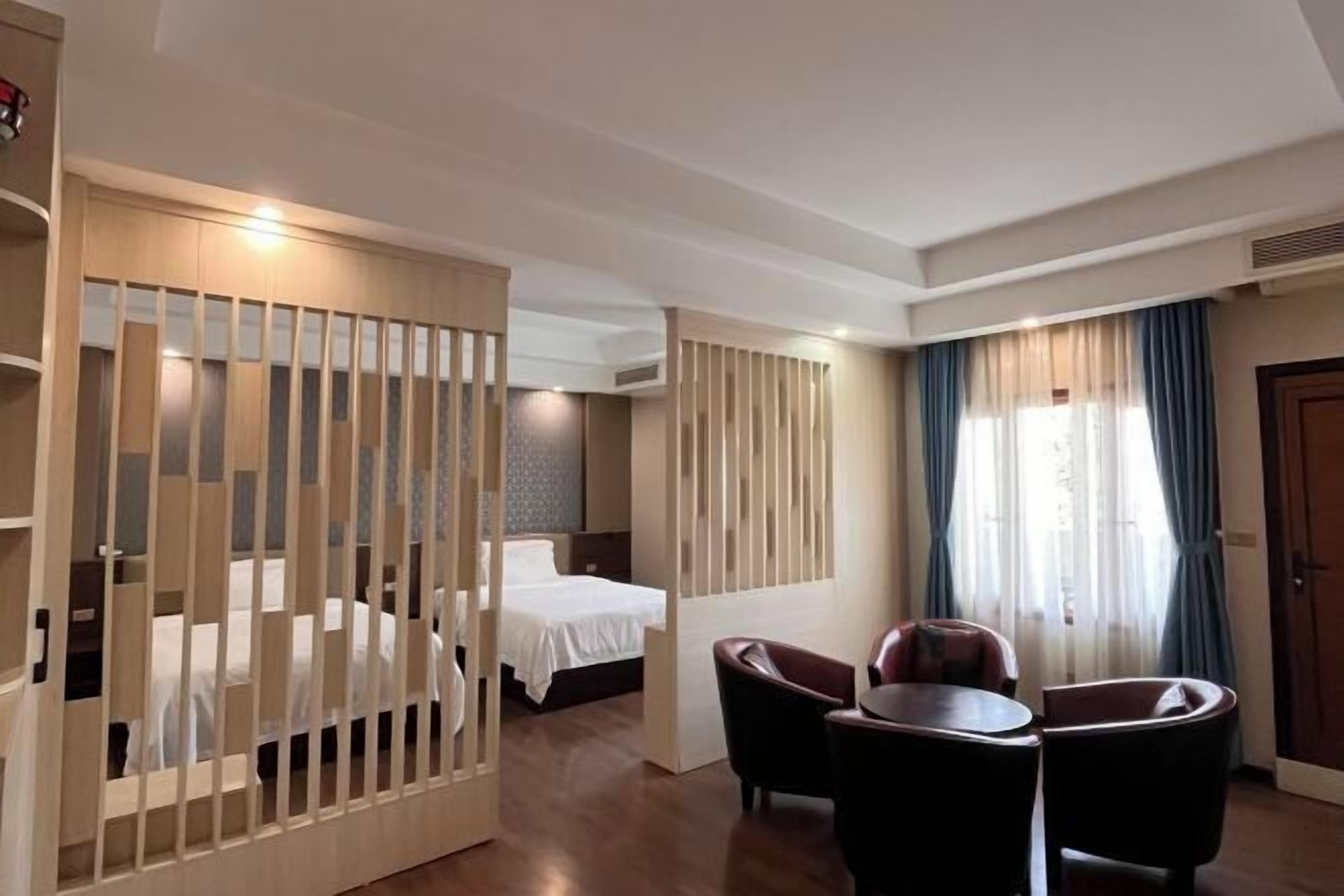 In-room safe, individually furnished, desk, soundproofing