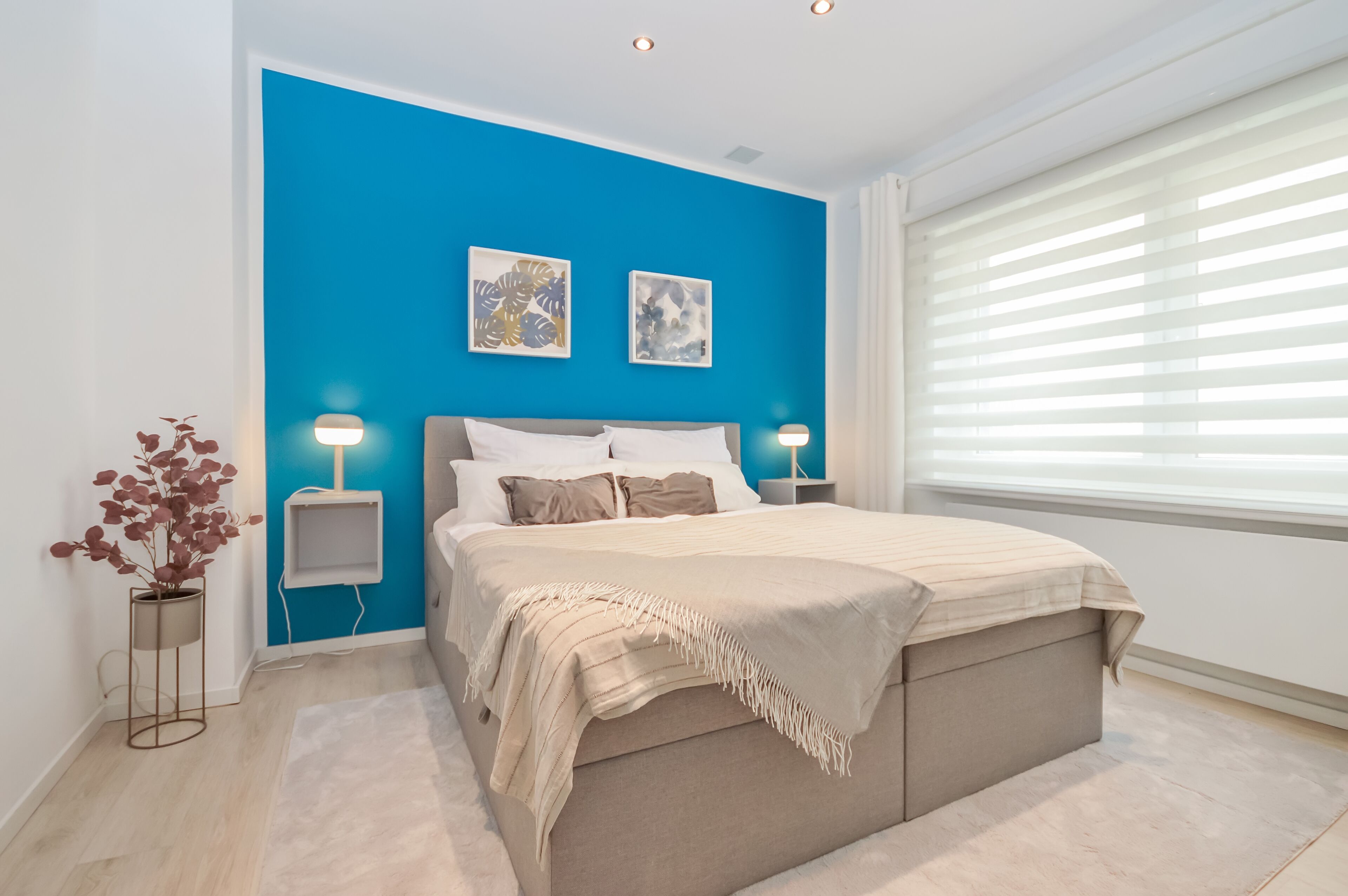 3 Schlafzimmer, Schreibtisch, Bügeleisen/Bügelbrett, Reisekinderbett