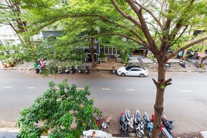 Property grounds - Serviced Apartment in District 7, Ho Chi Minh City (Thành phố Hồ Chí Minh)