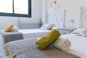 3 bedrooms, free WiFi, bed sheets