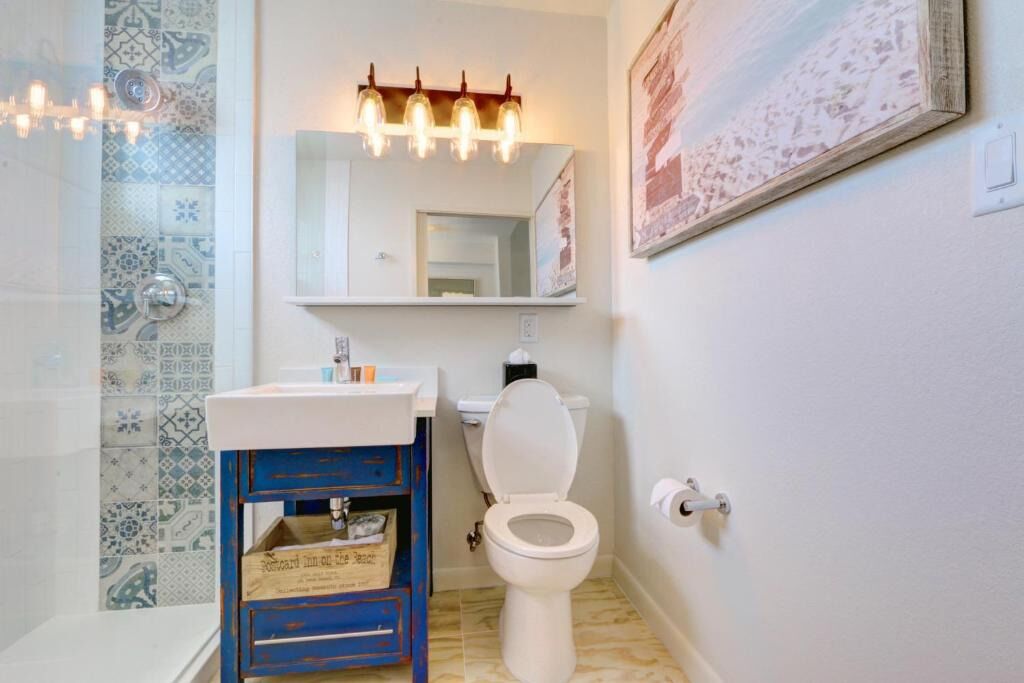 Right on the Beach! Pool View Room w/ Outside Seating Area | 2 Outdoor Pools