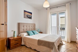 2 makuuhuonetta, silitysrauta/-lauta, ilmainen Wi-Fi, vuodevaatteet