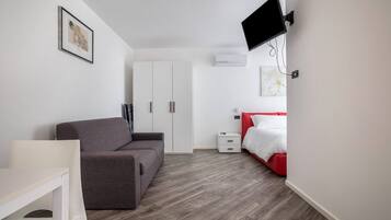 1 camera, Wi-Fi gratuito, lenzuola