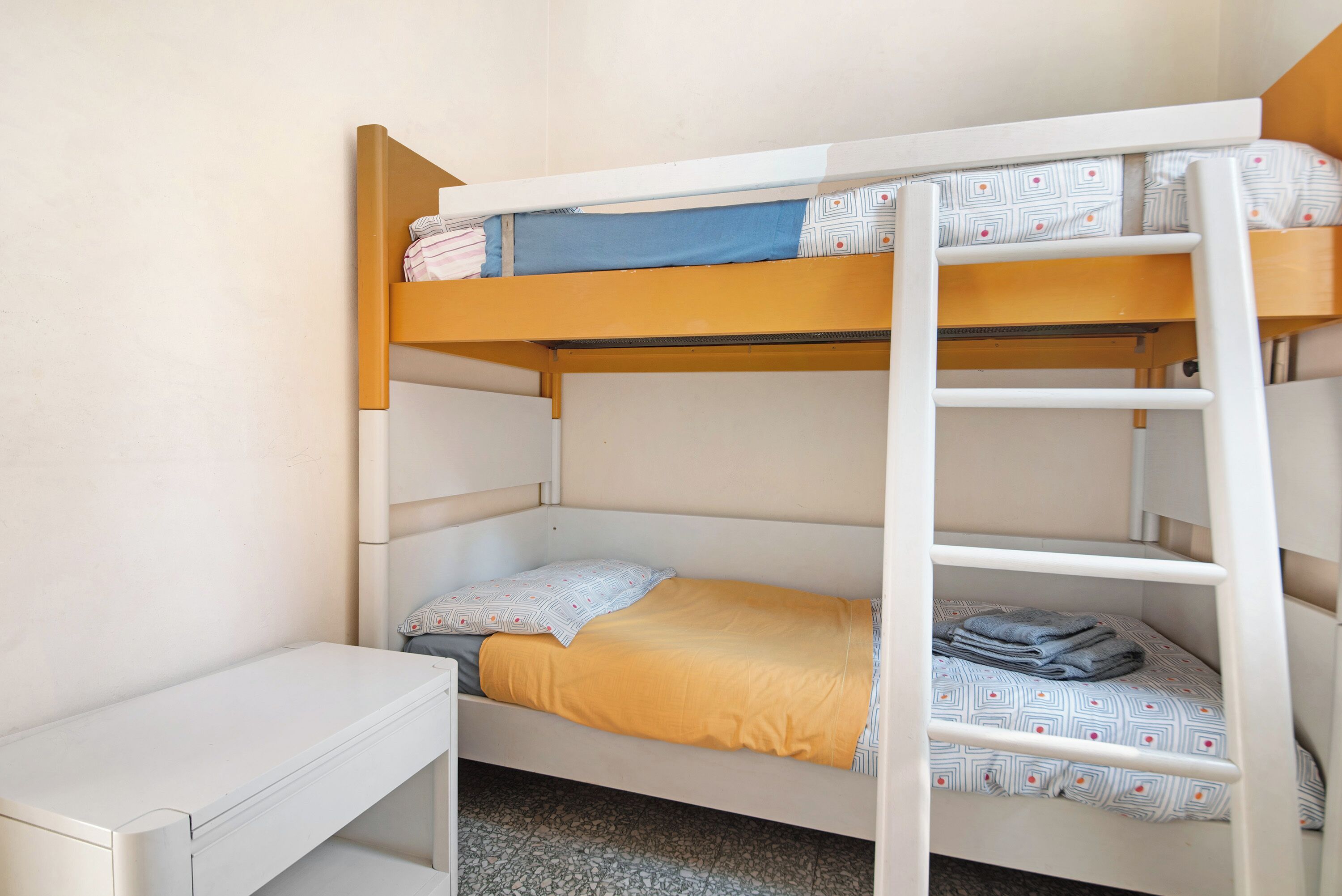 3 chambres, fer et planche à repasser, Wi-Fi gratuit, draps fournis