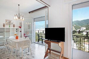 Interior - Apartment 'Condominio Sereno' with Sea View,Balcony & Wi-Fi (Rapallo)