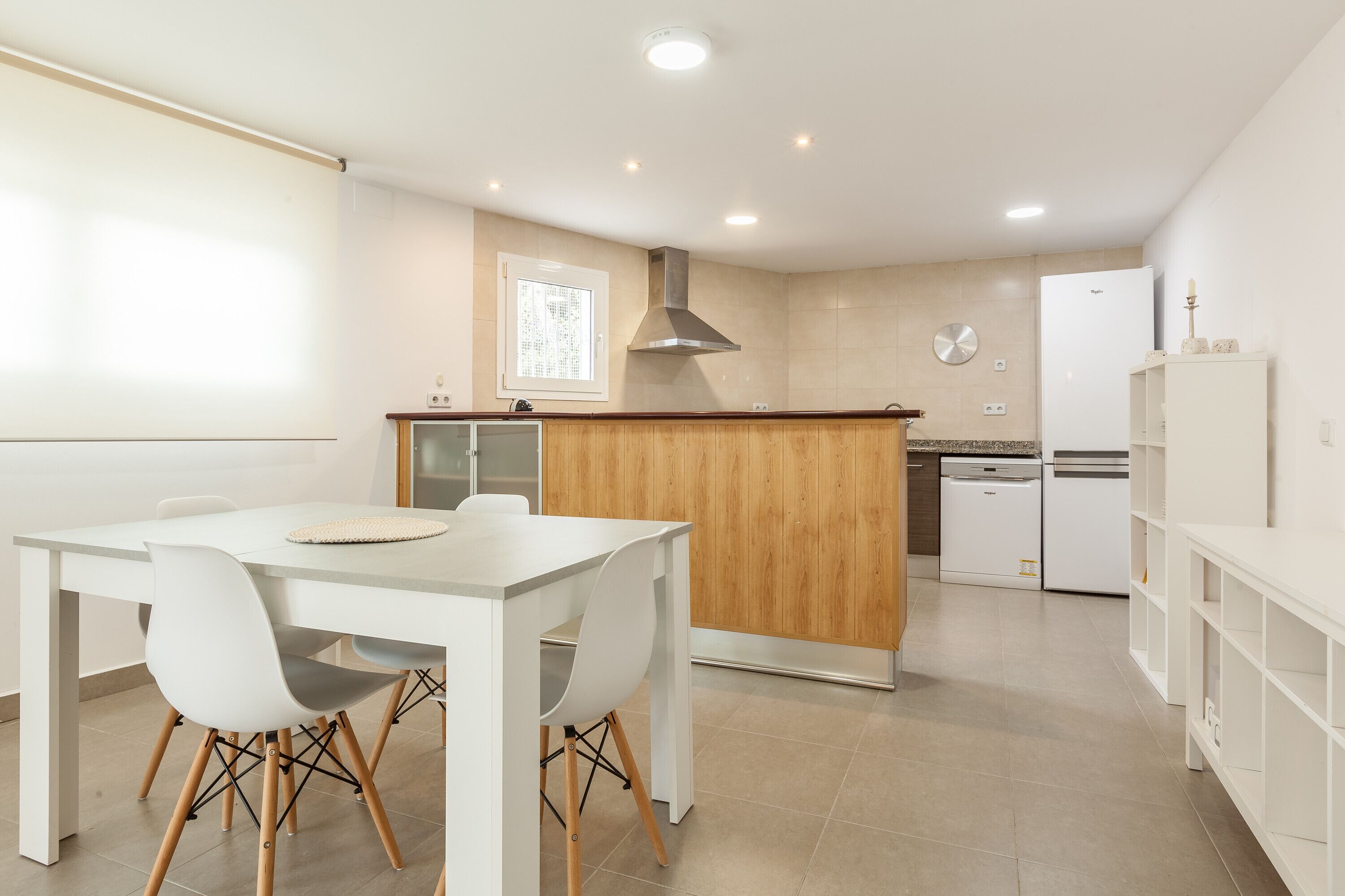 Holiday Apartment "Loft Vallromanes" with Shared Mini Pool, Shared Terrace & Wi-Fi