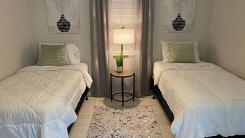 2 bedrooms, iron/ironing board, WiFi, bed sheets