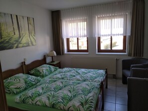 1 bedroom, free WiFi, bed sheets