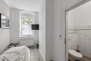 1 Schlafzimmer, Schreibtisch, Bügeleisen/Bügelbrett, kostenloses WLAN