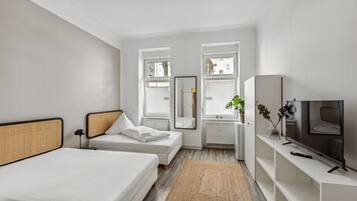 1 bedroom, desk, iron/ironing board, free WiFi