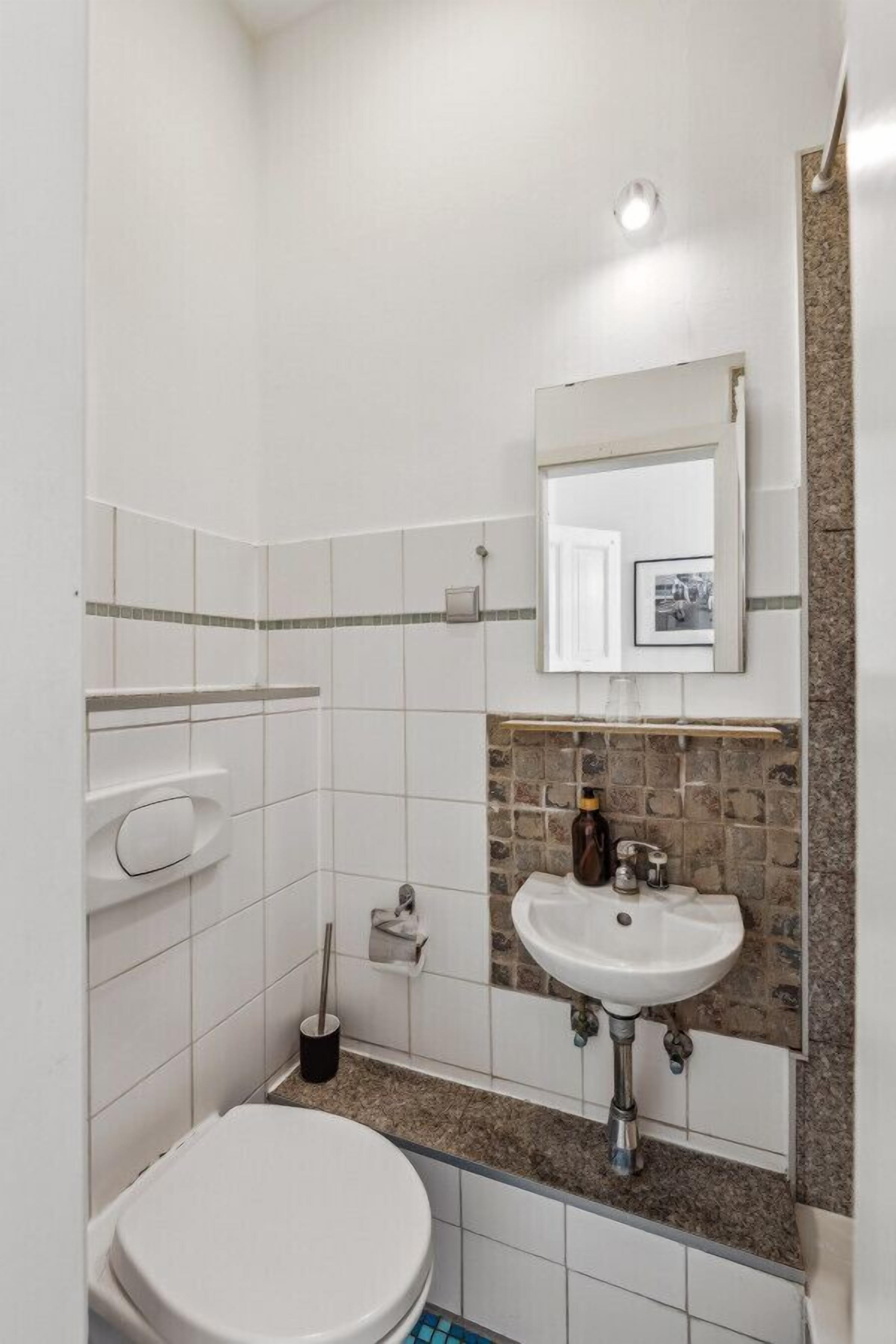 Hårføner og håndklær