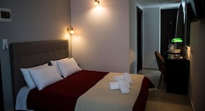Standard Twin Room | In-room safe, free WiFi
