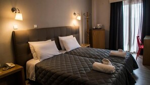 Standard Room | In-room safe, free WiFi