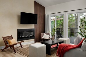 Smart TV, fireplace, table football