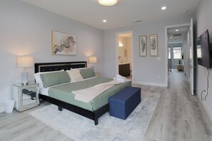 4 Schlafzimmer, Bügeleisen/Bügelbrett, kostenloses WLAN, Bettwäsche