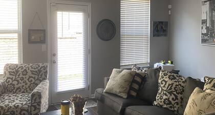 Comfy Cozy townhouse
