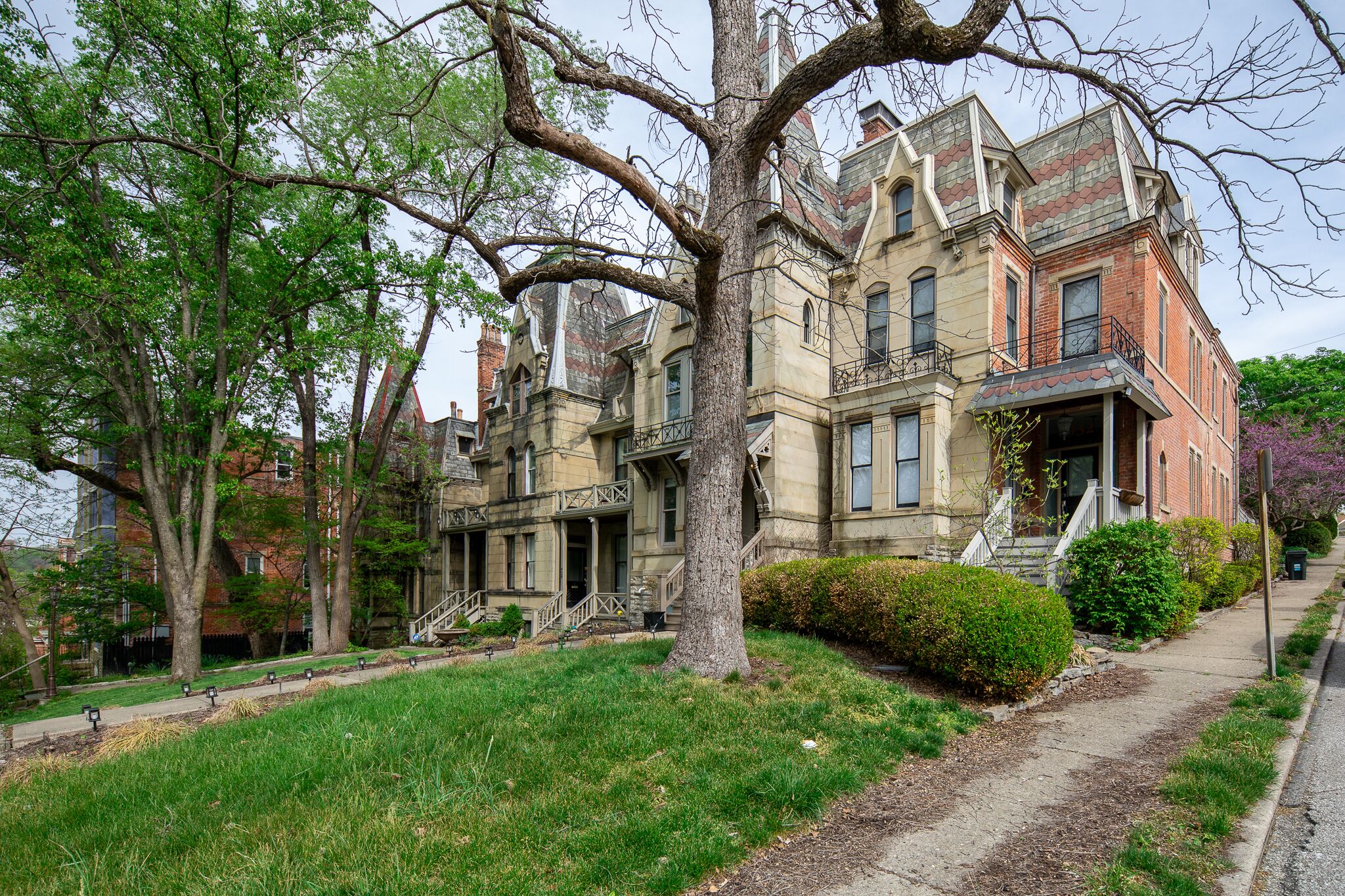 Refined & Elegant @ The Eden Park Inn