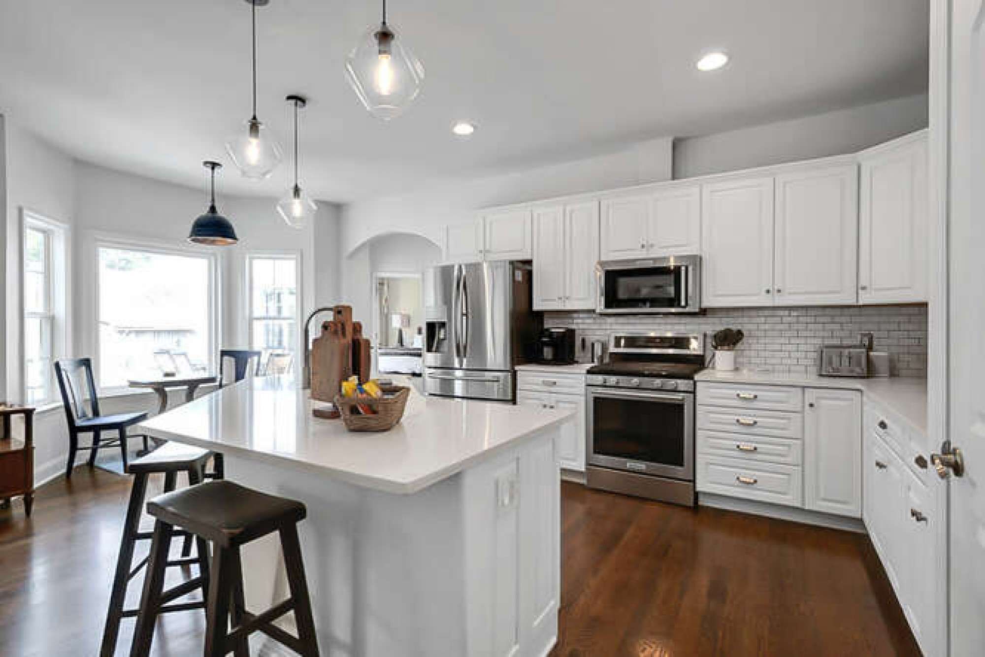 Country Farmhouse and Loft - Friendly Goats!