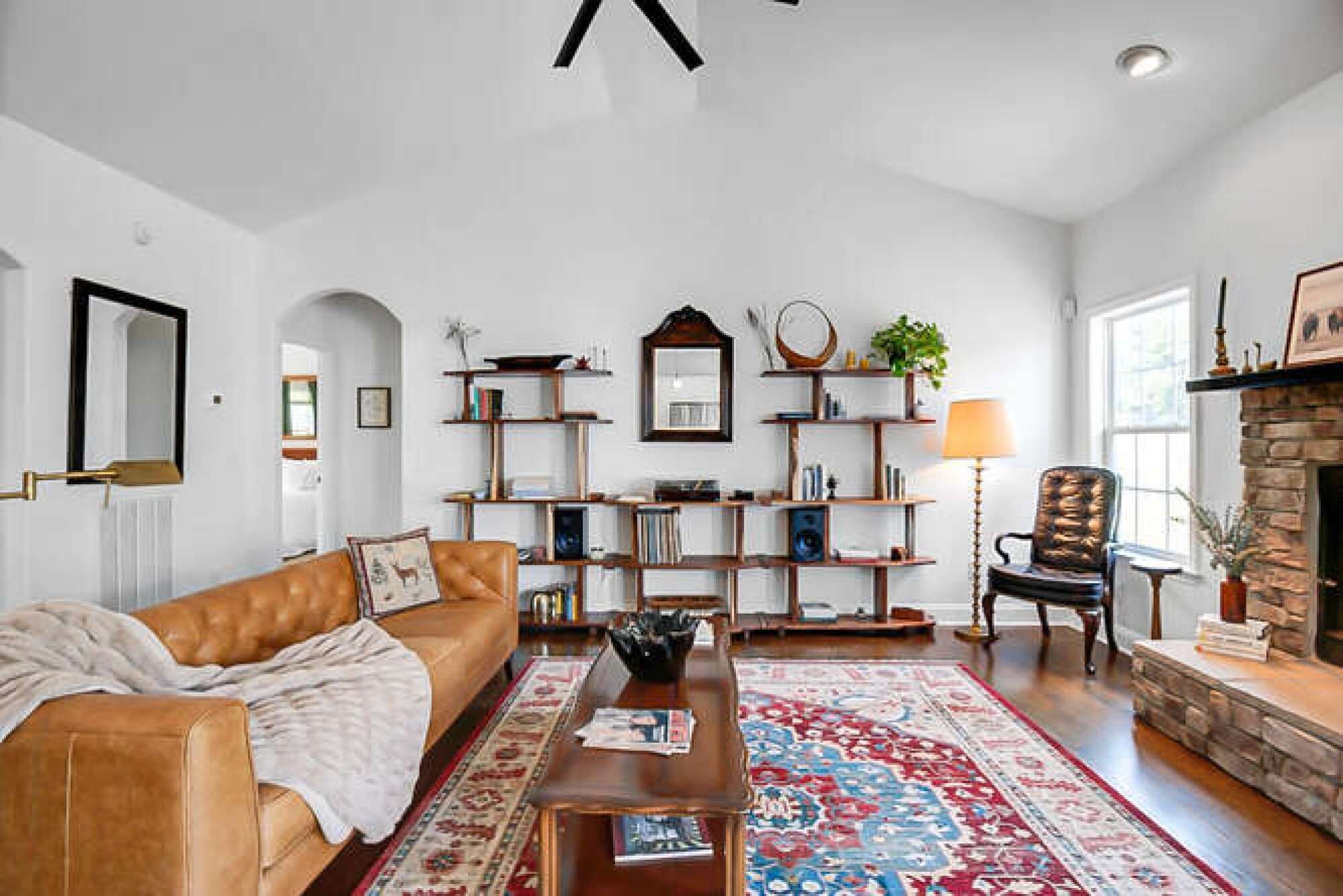 Country Farmhouse and Loft - Friendly Goats!