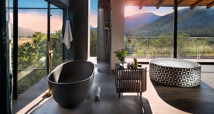 Babohi at Qwabi Private Game Reserve