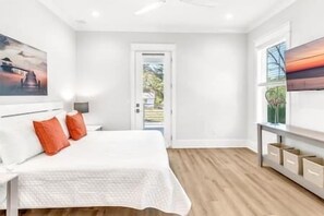 6 bedrooms, desk, iron/ironing board, WiFi