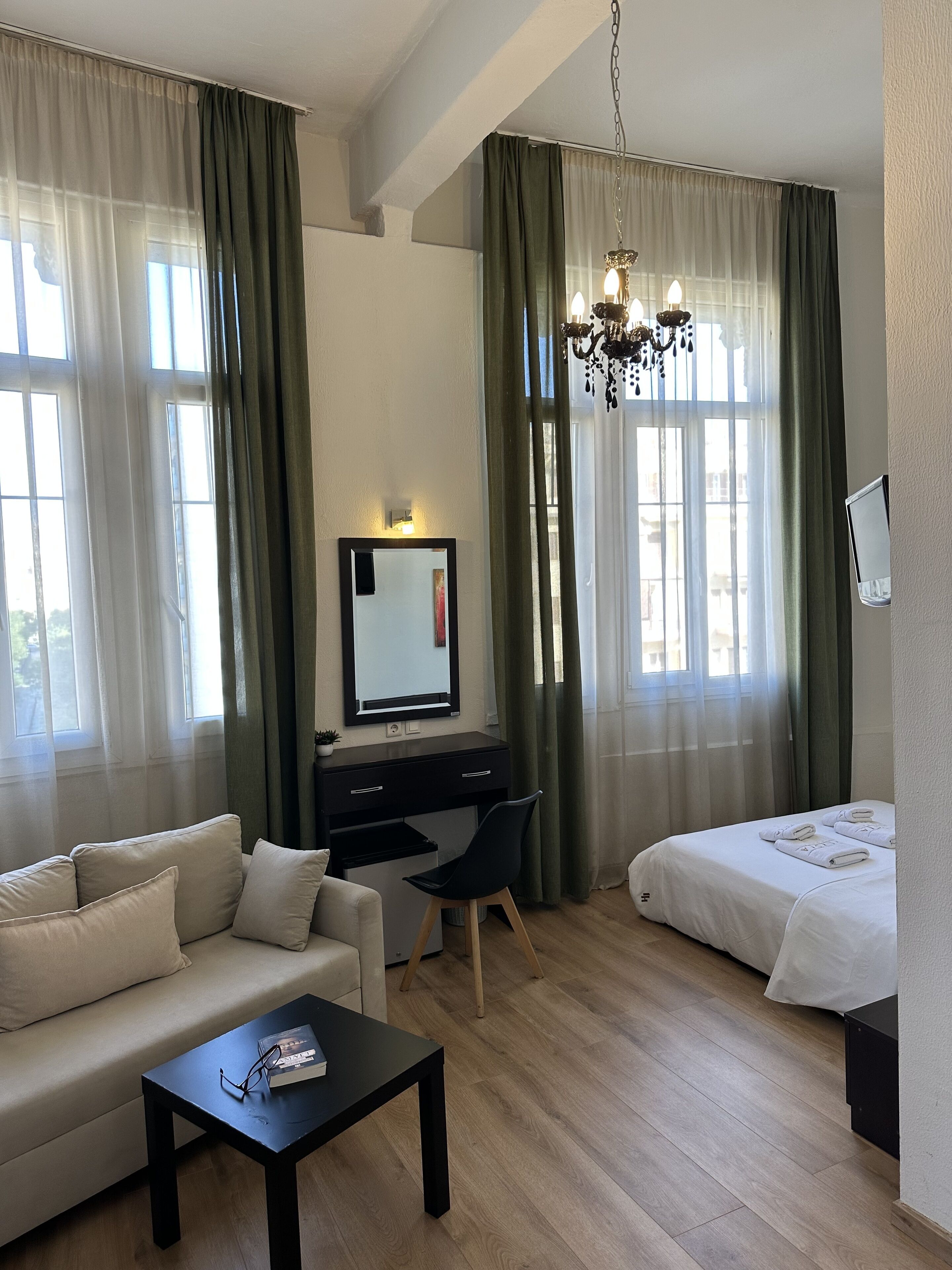 Basic Double Room | In-room safe, blackout drapes, soundproofing, iron/ironing board