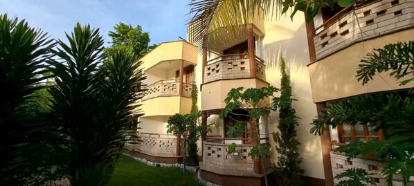 Fachada da propriedade