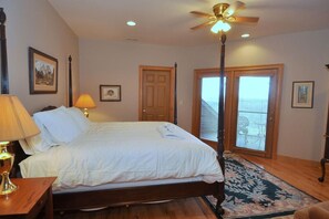 4 bedrooms, desk, free WiFi, bed sheets - Redbud Keep - move theater, wifi, golf, view, recreation center access, grill (Hedgesville)