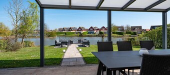 Maxime 296 - Kustpark Village Scaldia - Large detached holiday villa directly at the lake with spacious garden