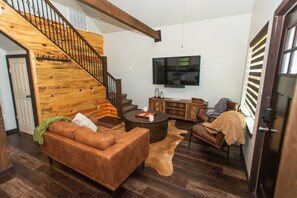 Smart TV, stereo - Home on Hills- NEW HOTTUB (Pagosa Springs)