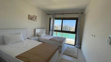 3 bedrooms, iron/ironing board, free WiFi