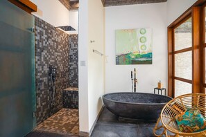 Basic Villa, Multiple Beds | Bathroom | Towels, soap, shampoo, toilet paper