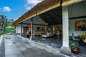 Villa Basic, letti multipli | Ristorazione all'aperto