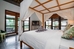 Villa básica, varias camas | 3 dormitorios, escritorio, espacio para trabajar con un portátil