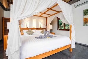 Basic Villa, Multiple Beds | 3 bedrooms, desk, laptop workspace, iron/ironing board