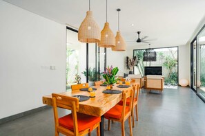 Dining - Villa Bunga Lily (Canggu)