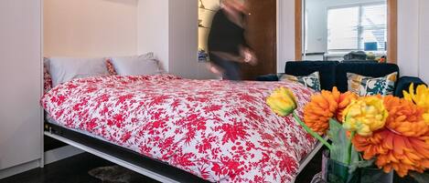 1 habitación, tabla de planchar con plancha, wifi gratis y ropa de cama