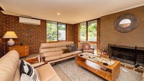 Smart TV, fireplace, ping pong