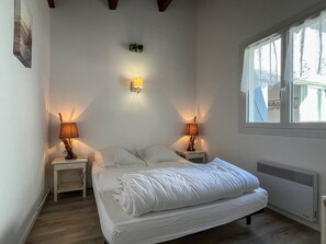 3 bedrooms - 3-bedroom villa, pets allowed, parking, near the sea (La Palmyre)