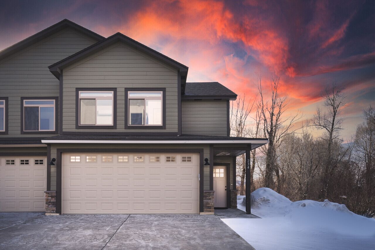 On the Creek Townhome with AC