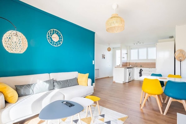 Smart TV, streaming services