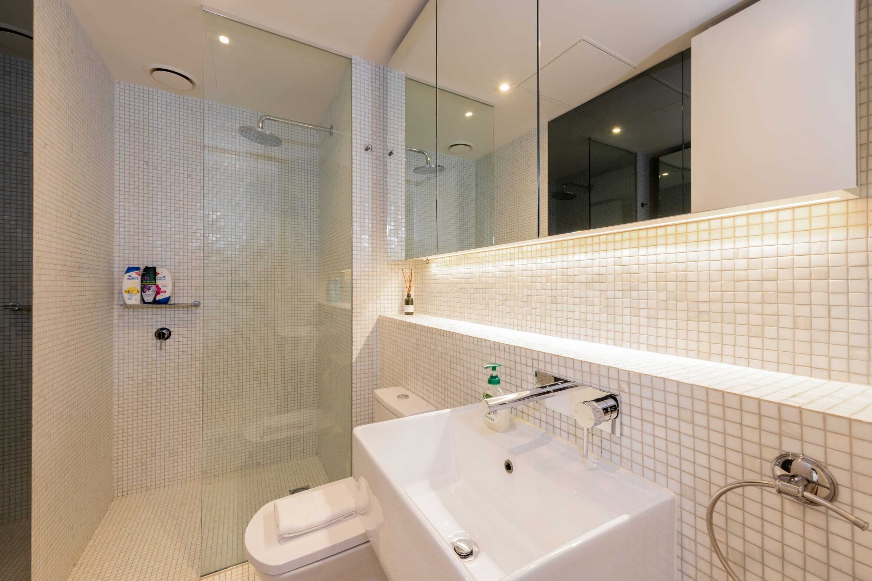 2-bed in South Melbourne w/ Beautiful City Views