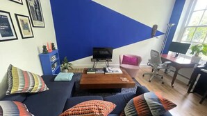 Basic Apartment, 1 Double Bed | Living area - Vibrant & Cosy 1BD Flat - Kennington (London)