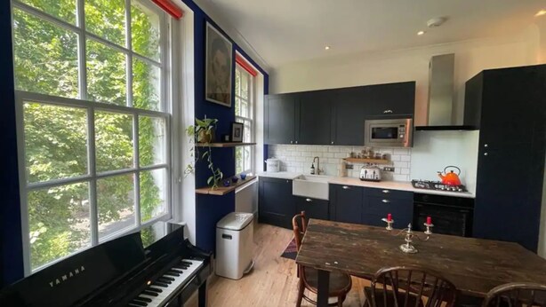 Basic Apartment, 1 Double Bed | Private kitchen - Vibrant & Cosy 1BD Flat - Kennington (London)