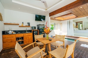 Eenvoudige villa, Meerdere bedden | Dineren