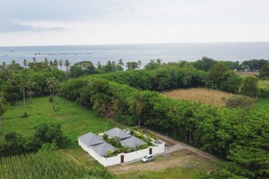 Eenvoudige villa, meerdere bedden | Luchtfoto