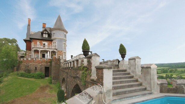 A large, historic building with a swimming pool, stone staircases, and a view of the countryside. - Luxury Spa Castle With Swimming Pool (Jalhay)