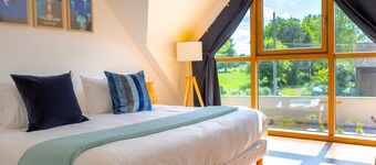 Luxe et sérénité : jacuzzi, sauna, piscine chauffée, home-cinéma et plus près du Mans