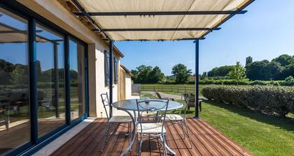 Gßte de Charme : Calme, Nature, Proche du Mans, Terrasse, Jardin, Parking Privé