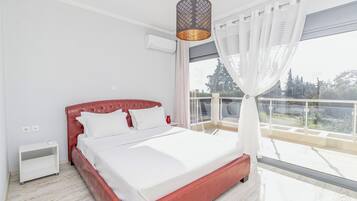 5 bedrooms, iron/ironing board, internet